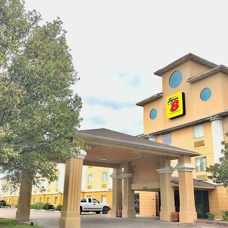 Super 8 By Wyndham Temple I-35 Hotell Exteriör bild