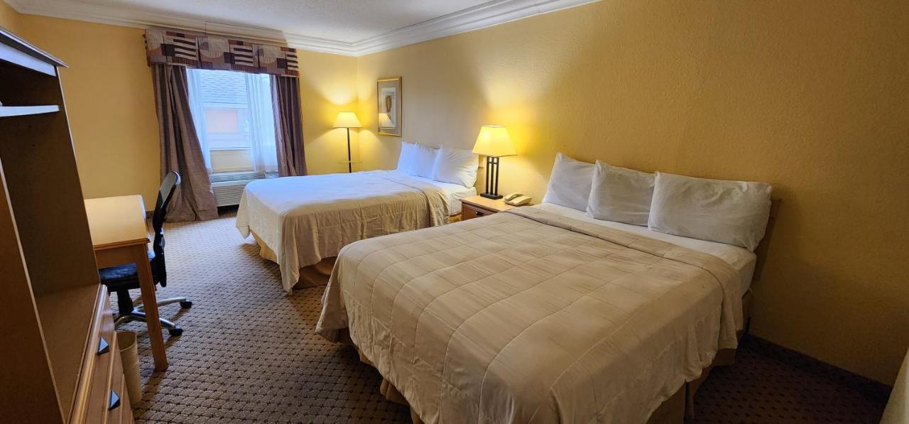 Super 8 By Wyndham Temple I-35 Hotell Exteriör bild